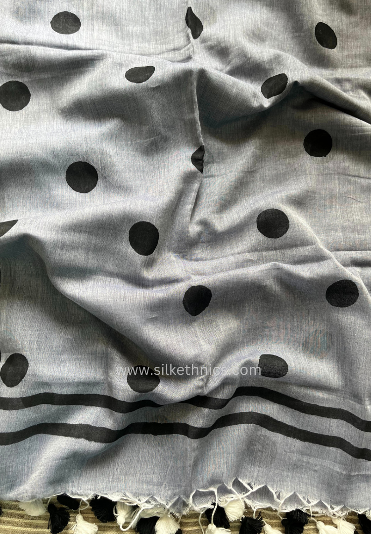 Silver grey Rangreet Polka dot saree