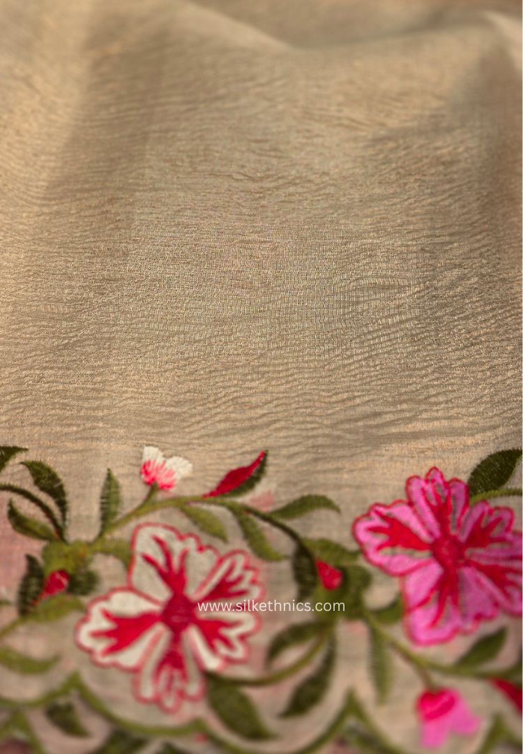 Banarasi Ivory Gold Crushed Tissue embroidered saree