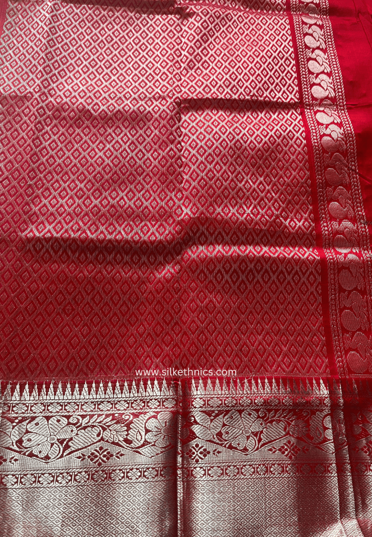 Anaya Emerald green Mangalagiri silk saree