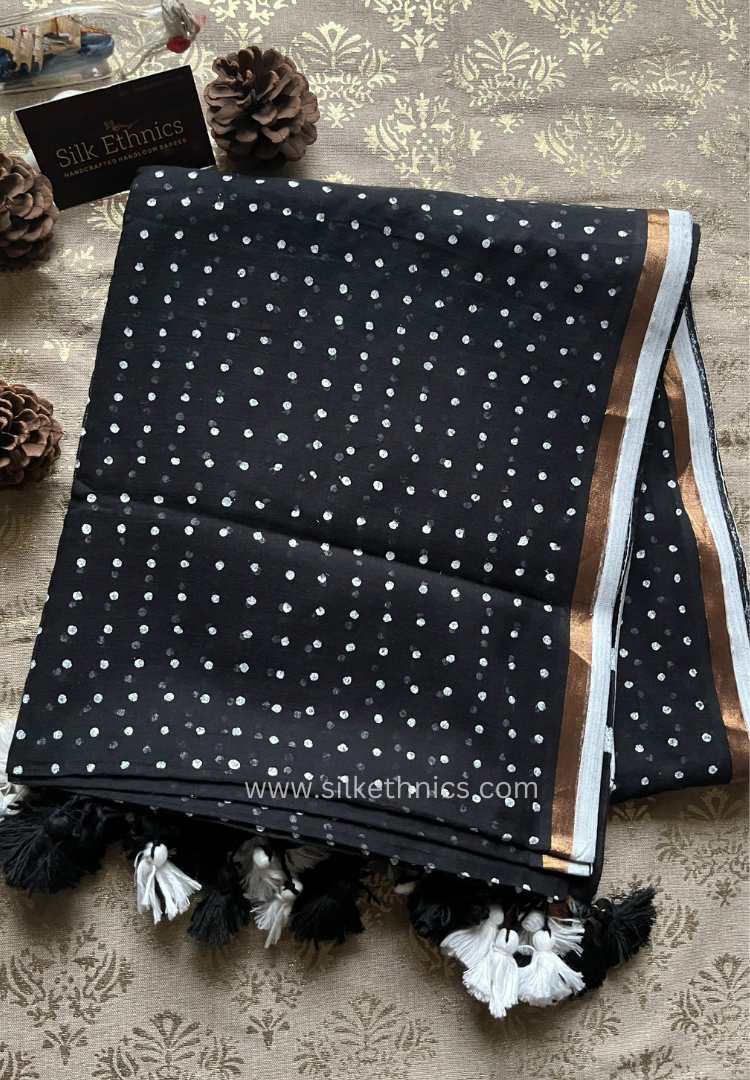 Black and white Rangreet Polka dot saree