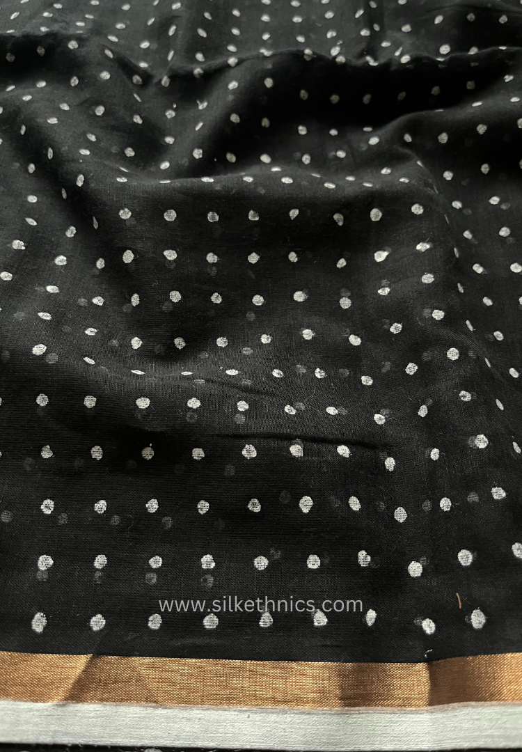 Black and white Rangreet Polka dot saree