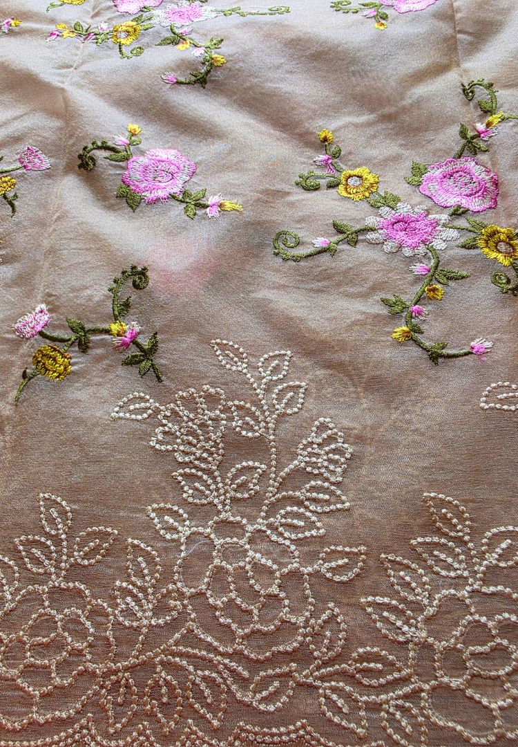 Champagne Gold Banarasi organza embroidered saree, photo 3 of 5