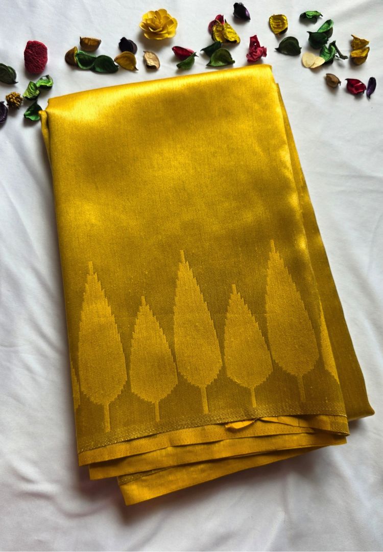 Majestic Gold Banarasi soft silk saree with zari pallu