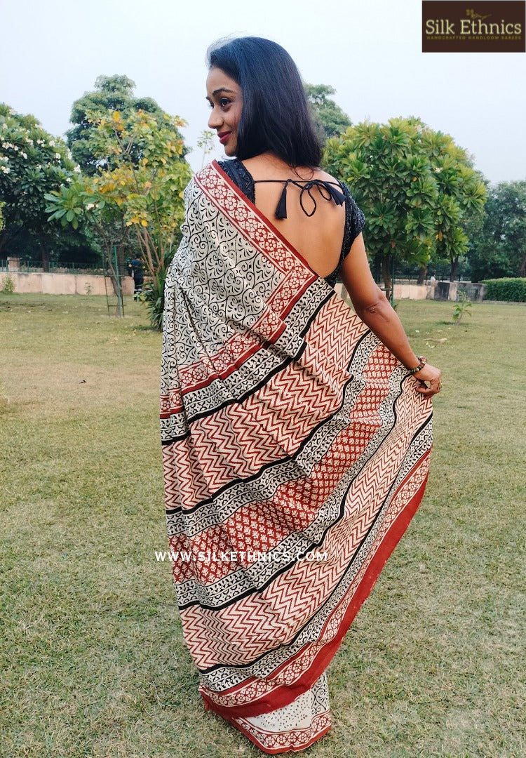 Ivory and Red mul cotton saree