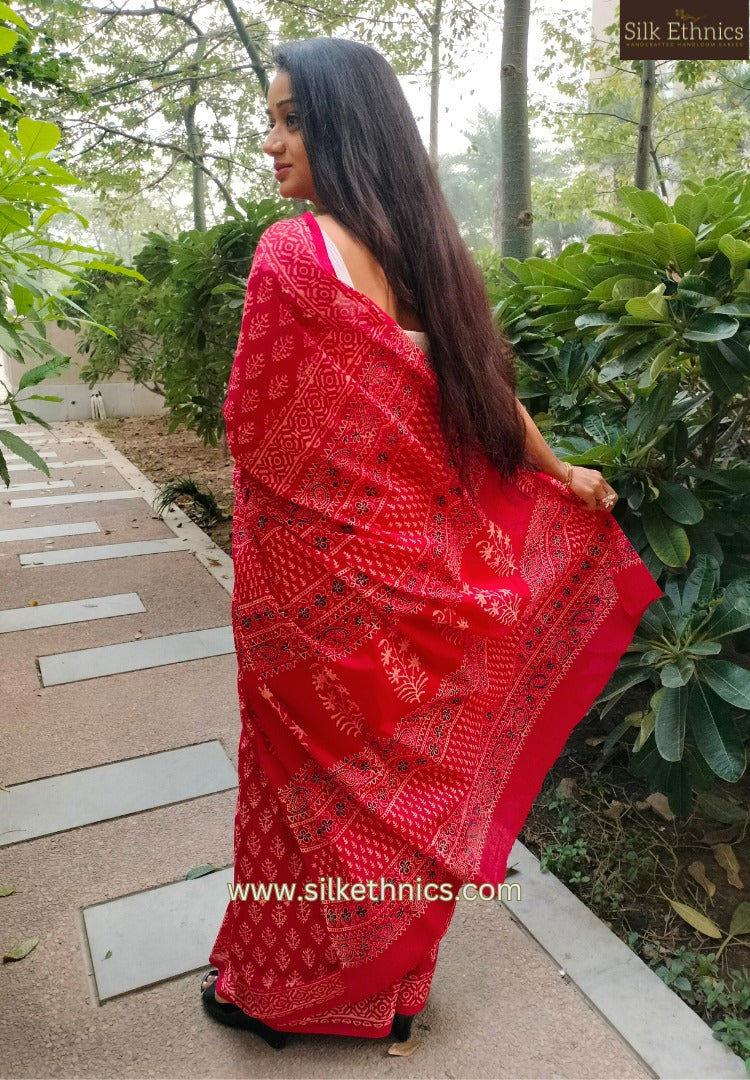 Vibrant red blockprinted mulcotton saree