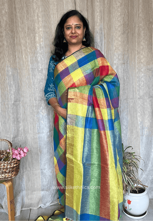 Handcrafted vibrant Varnika linen saree