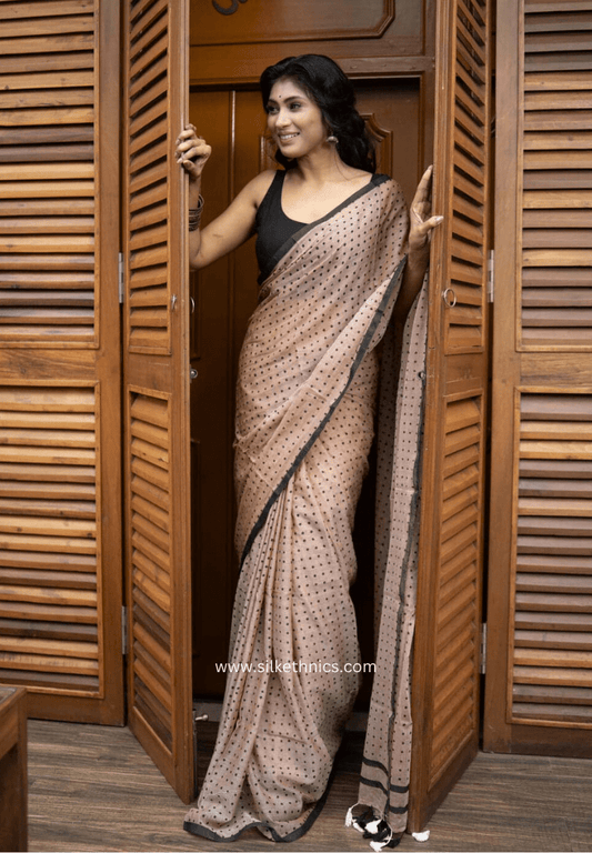 Cool beige Rangreet Polka dot saree