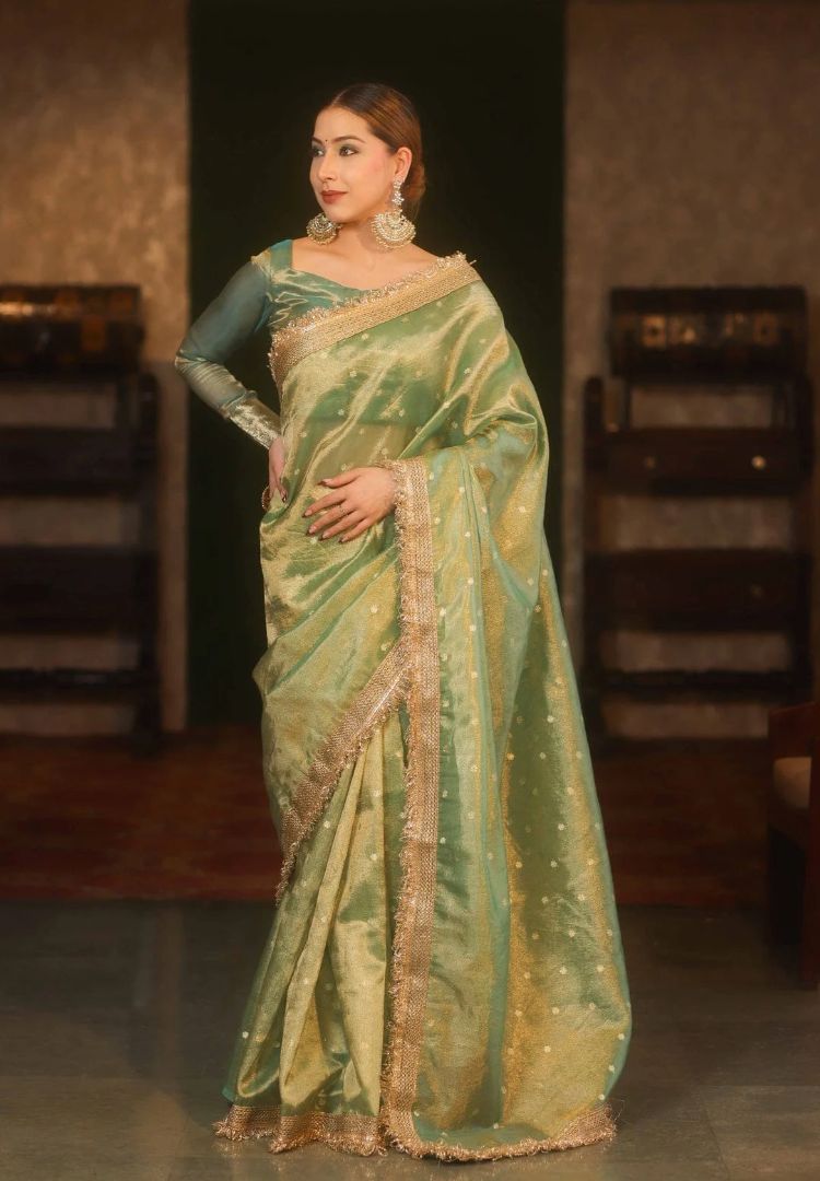 Full drape of the Mint Green metallic Banarasi tissue saree
