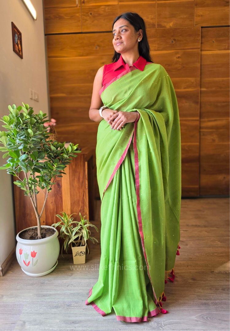 Parrot Green pure handloom mulcotton Ruhani saree