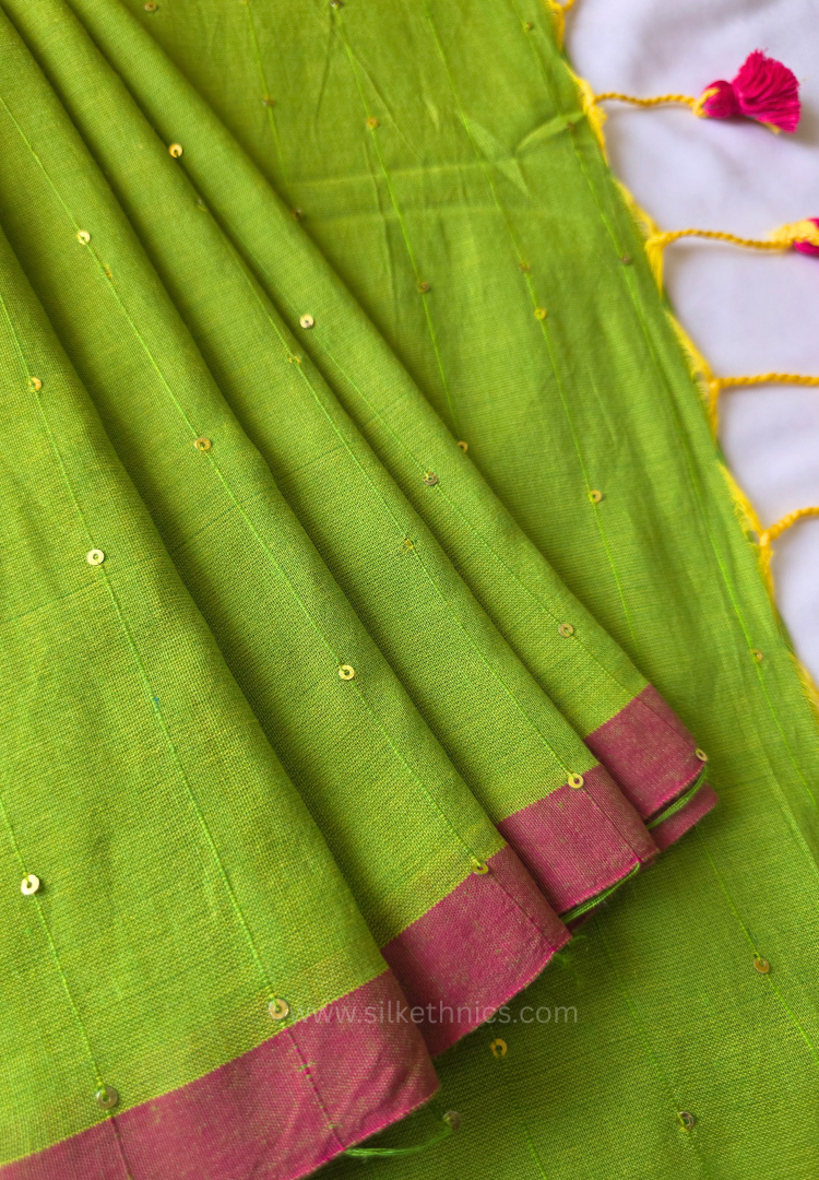 Parrot Green pure handloom mulcotton Ruhani saree