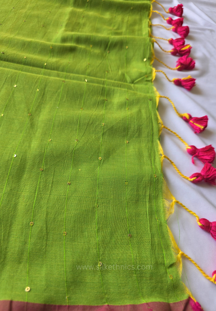 Parrot Green pure handloom mulcotton Ruhani saree