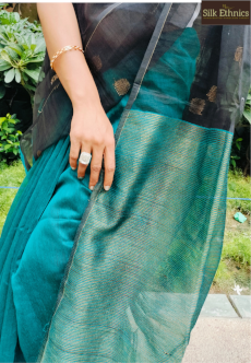 Peacock green half matka muslin saree