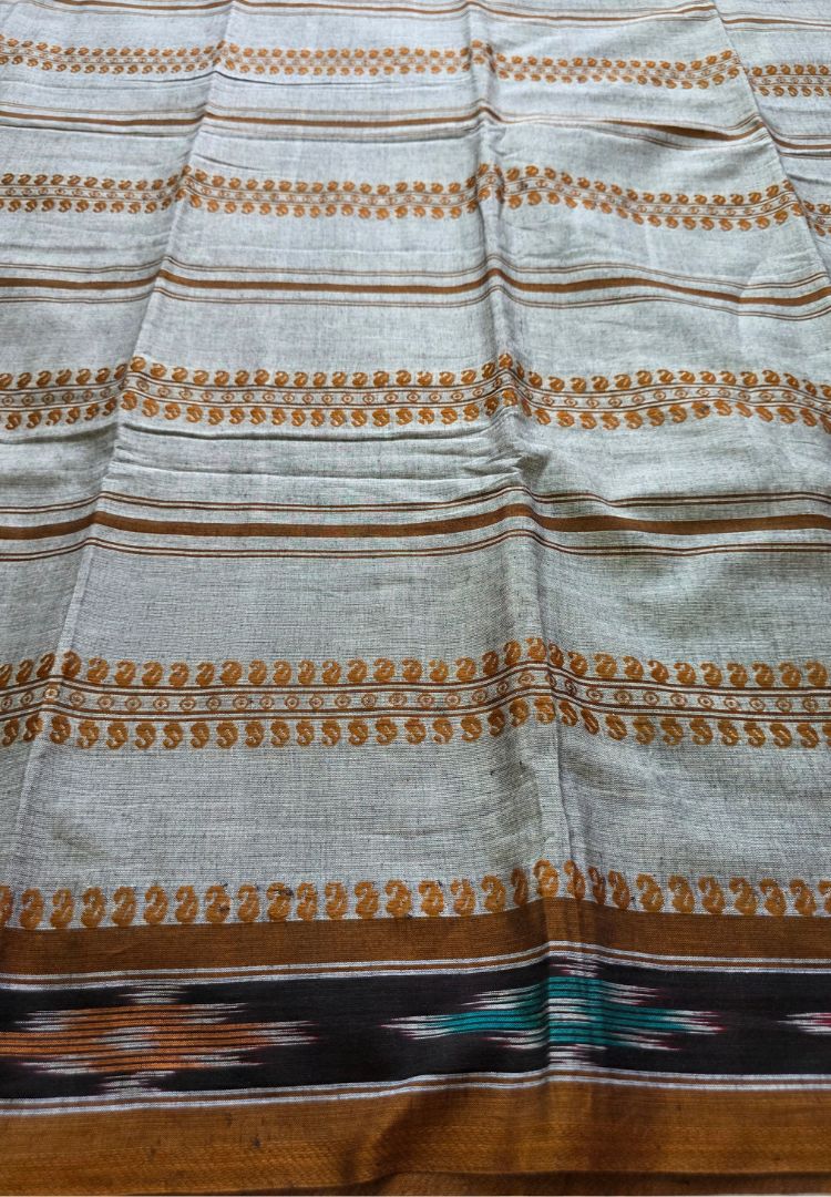 Fabric texture of a pure cotton steel grey Ikkat Dhaniakhali saree