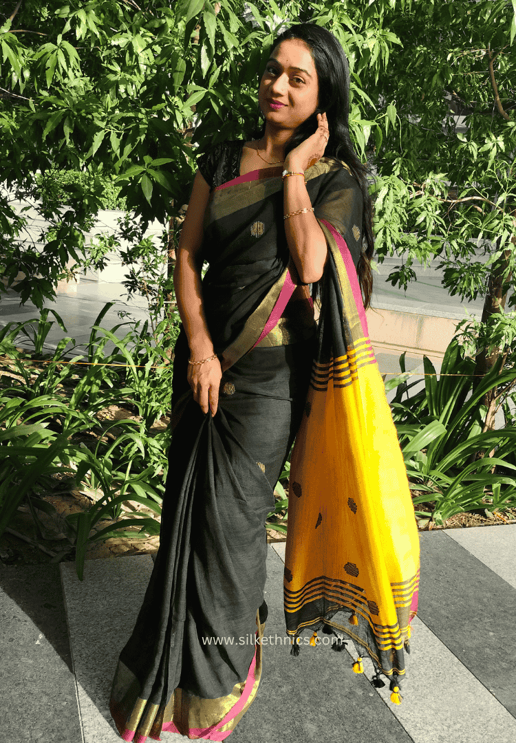 Black and gold Nayika handloom saree