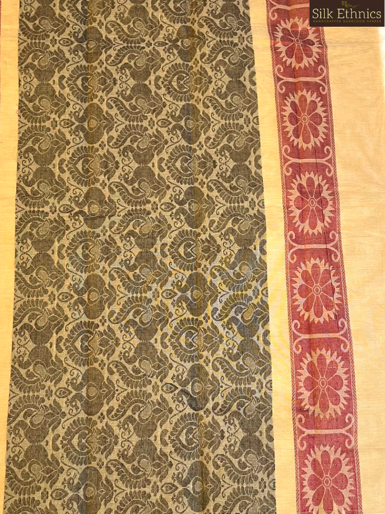 Ivory shaded pure handloom cotton saree